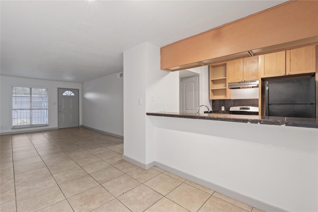 1301 W Ben White BLVD 208, Austin, TX 78704