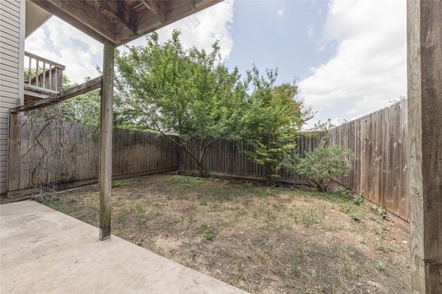 110 Shady Bluff CT, Wimberley, TX 78676