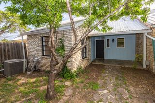 110 Shady Bluff CT, Wimberley, TX 78676