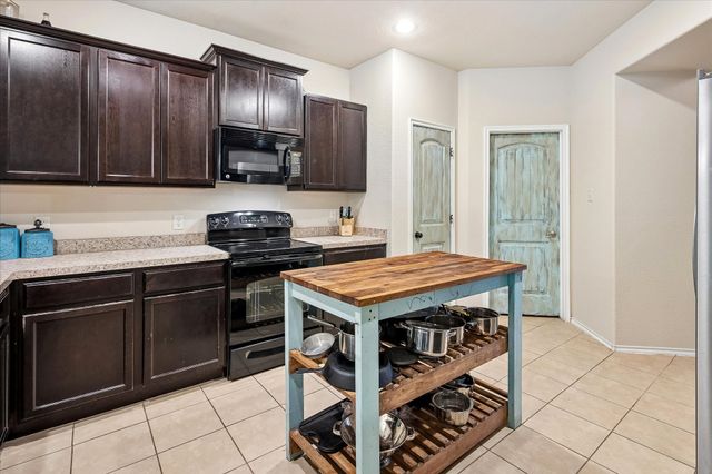 817 Hazels Way, Anna, TX 75409