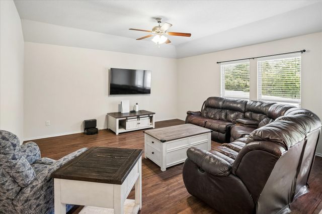817 Hazels Way, Anna, TX 75409