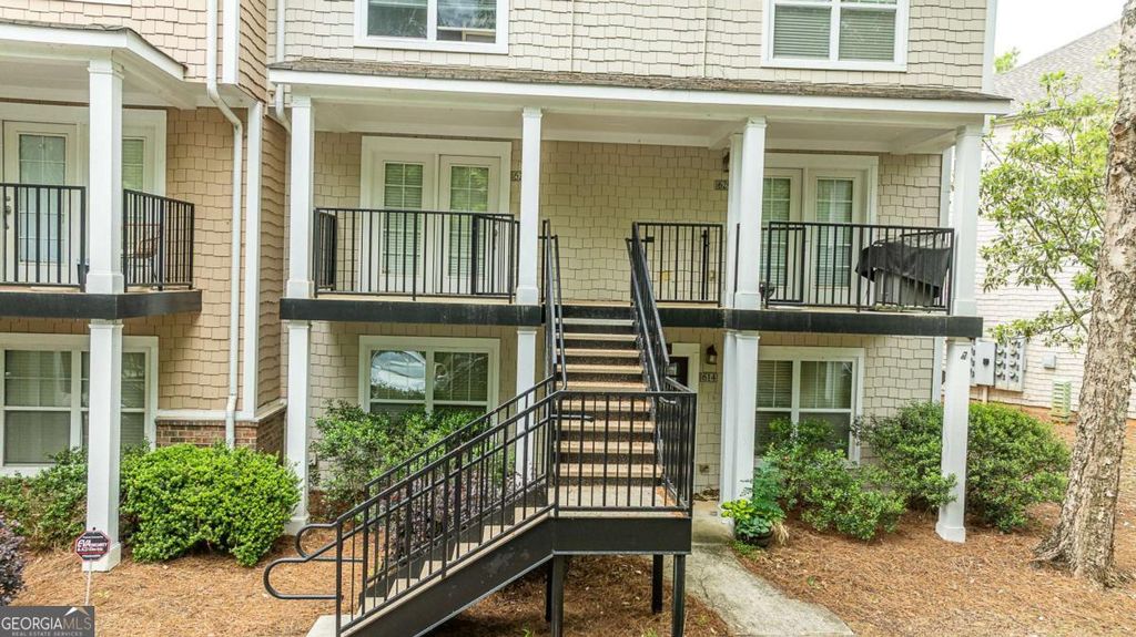 1035 Barnett Shoals Road 628, Athens, GA 30605