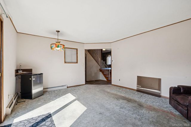 39 Cherry Street, Selden, NY 11784