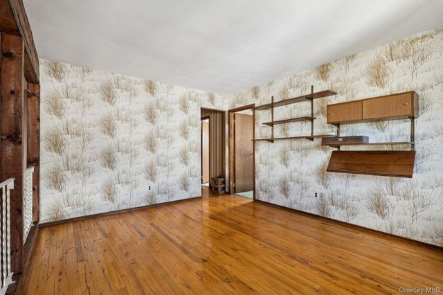 39 Cherry Street, Selden, NY 11784