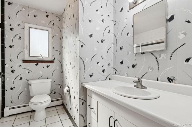 39 Cherry Street, Selden, NY 11784