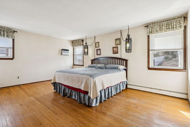 39 Cherry Street, Selden, NY 11784