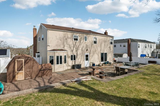 39 Cherry Street, Selden, NY 11784