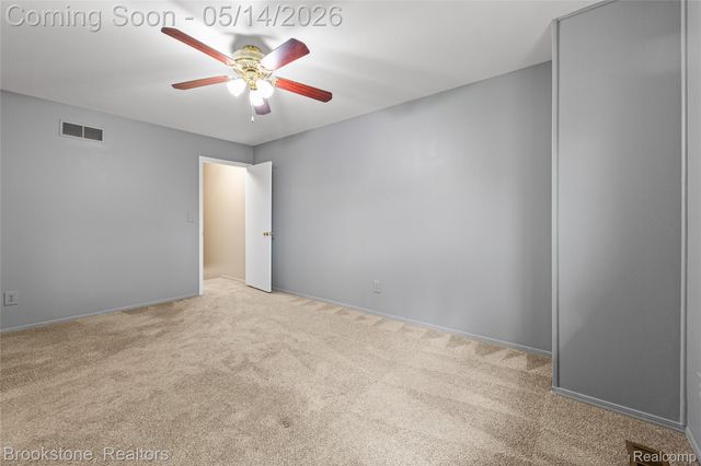 819 Kirts Boulevard, Troy, MI 48084