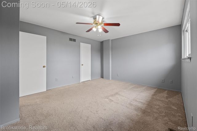 819 Kirts Boulevard, Troy, MI 48084