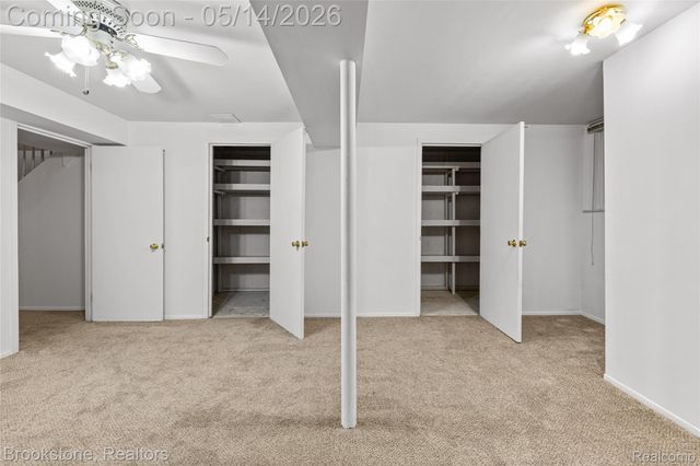819 Kirts Boulevard, Troy, MI 48084