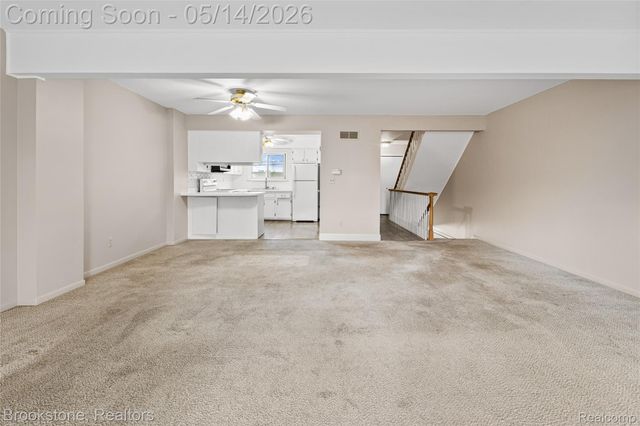 819 Kirts Boulevard, Troy, MI 48084