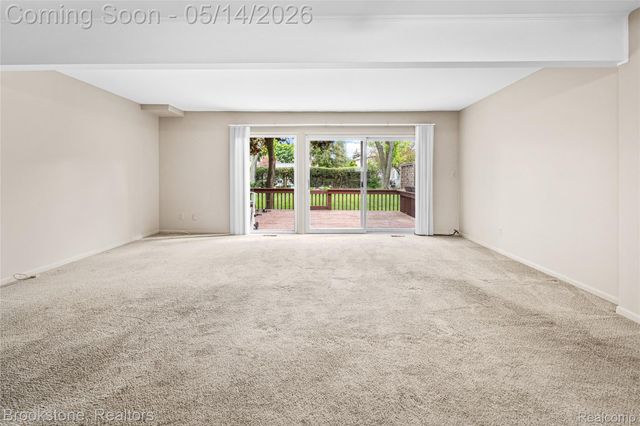 819 Kirts Boulevard, Troy, MI 48084