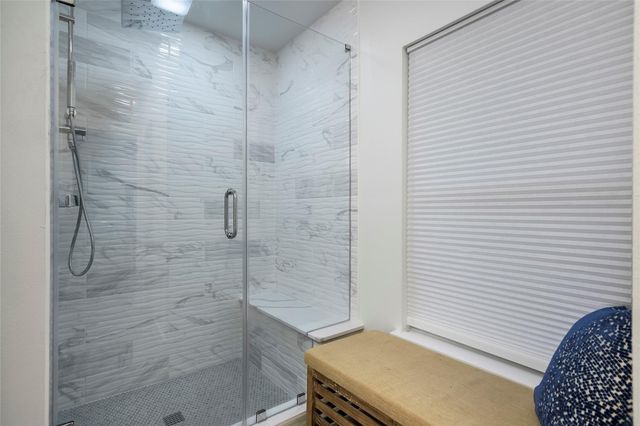 6569 Cut Off Road Road, Fayetteville, TX 78940