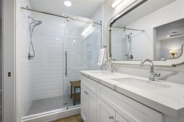 6569 Cut Off Road Road, Fayetteville, TX 78940