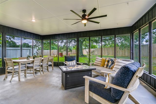 6569 Cut Off Road Road, Fayetteville, TX 78940