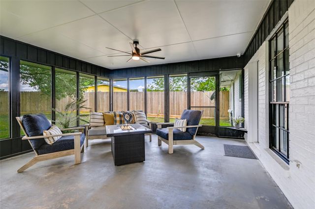 6569 Cut Off Road Road, Fayetteville, TX 78940