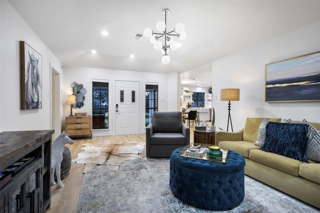 6569 Cut Off Road Road, Fayetteville, TX 78940