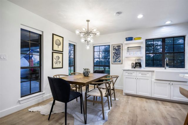 6569 Cut Off Road Road, Fayetteville, TX 78940