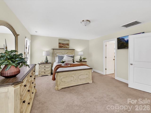 3869 Center Place Drive, Harrisburg, NC 28075