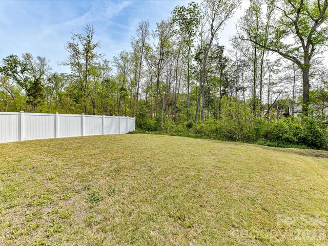 3869 Center Place Drive, Harrisburg, NC 28075