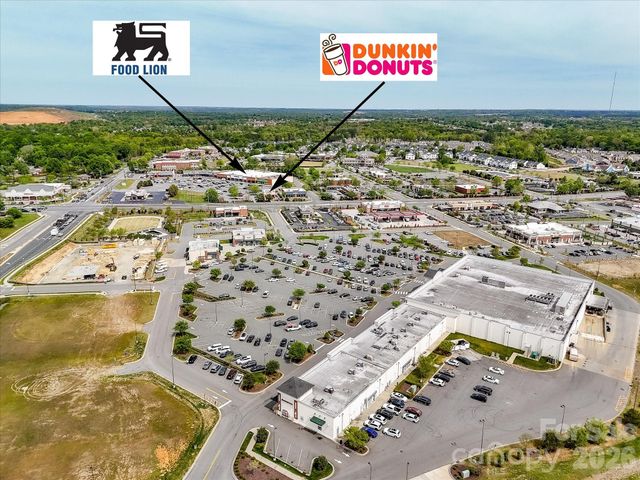 3869 Center Place Drive, Harrisburg, NC 28075