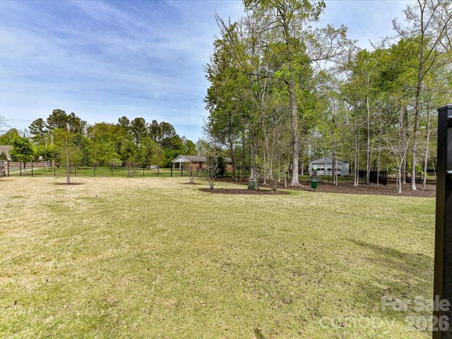 3869 Center Place Drive, Harrisburg, NC 28075