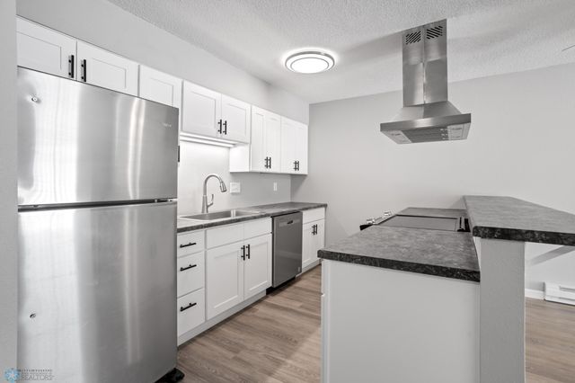 506 5th Street E 2, West Fargo, ND 58078