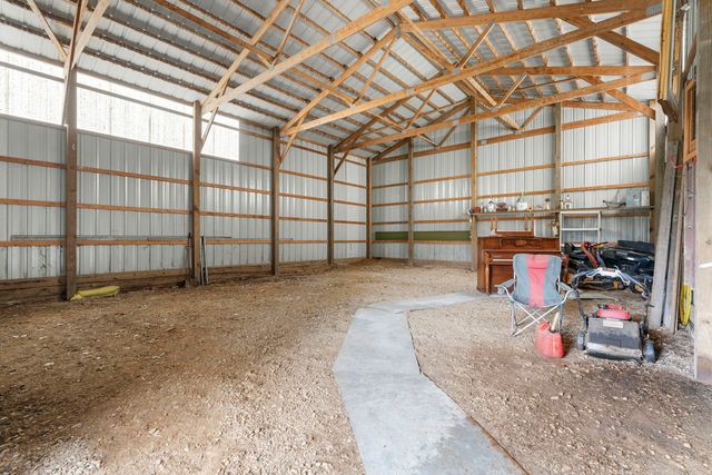 4715 W Crystal Lake Road, Mchenry, IL 60050