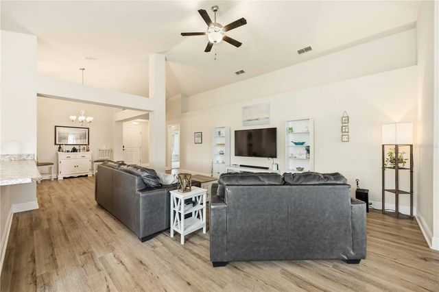 613 MEADOW POINTE DRIVE, Haines City, FL 33844