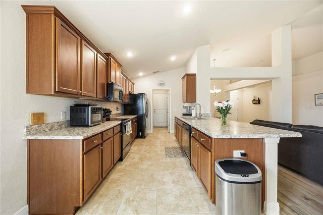 613 MEADOW POINTE DRIVE, Haines City, FL 33844