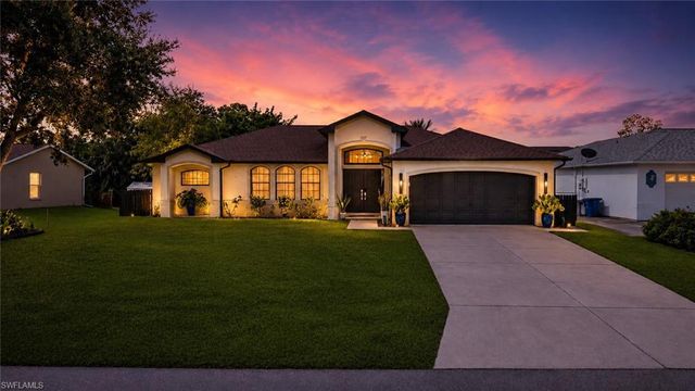 9052 Cypress DR N, Fort Myers, FL 33967
