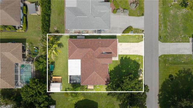 9052 Cypress DR N, Fort Myers, FL 33967