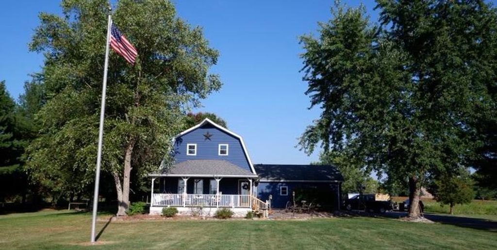 763 S 575 W, Hebron, IN 46341