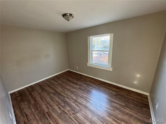 9850 Dennis Drive, St Louis, MO 63136