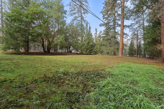 1608 Foots Creek R Fork Road, Gold Hill, OR 97525