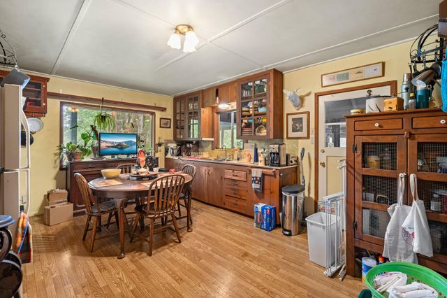 1608 Foots Creek R Fork Road, Gold Hill, OR 97525