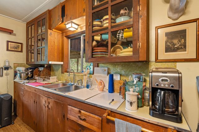 1608 Foots Creek R Fork Road, Gold Hill, OR 97525