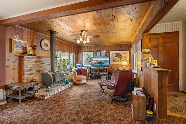 1608 Foots Creek R Fork Road, Gold Hill, OR 97525