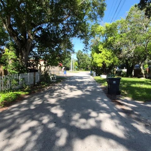 7409 RHODE ISLAND DRIVE, Tampa, FL 33619