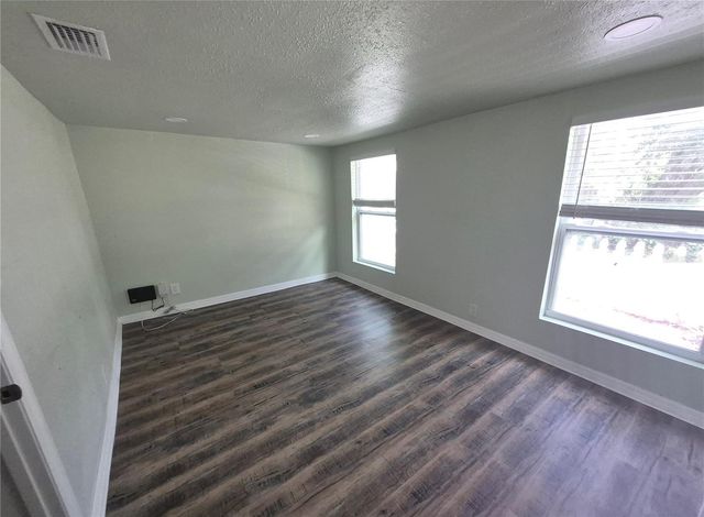 7409 RHODE ISLAND DRIVE, Tampa, FL 33619