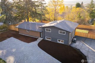 16425 Benson Road S, Renton, WA 98055