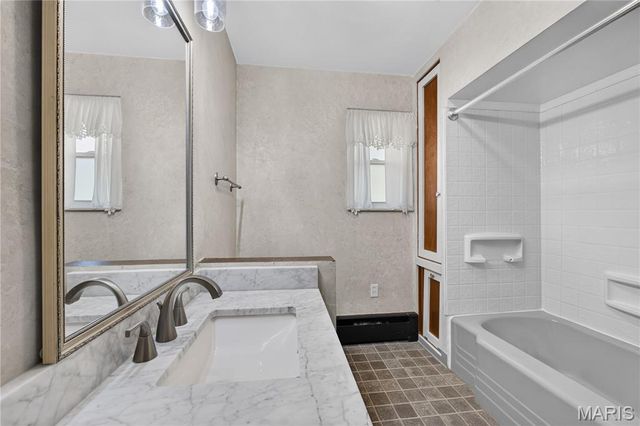 37 Venus Drive, Swansea, IL 62226