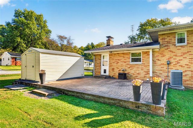 37 Venus Drive, Swansea, IL 62226