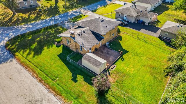 37 Venus Drive, Swansea, IL 62226