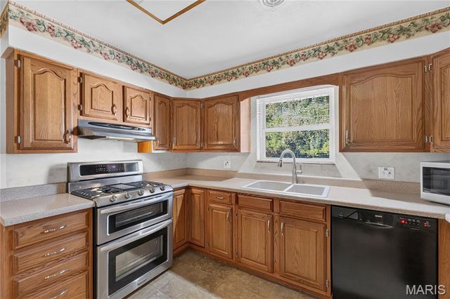 37 Venus Drive, Swansea, IL 62226