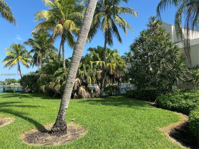 3409 NW 44th St 201, Oakland Park, FL 33309