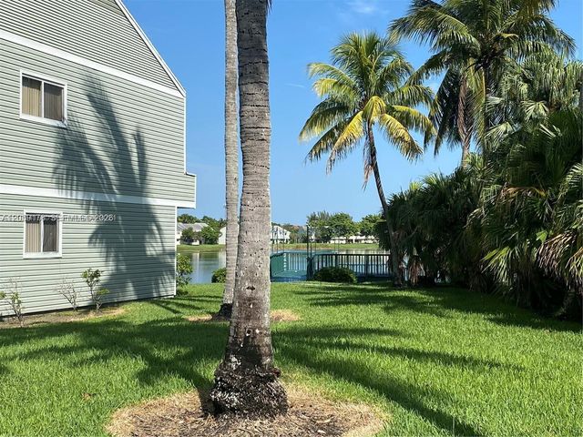 3409 NW 44th St 201, Oakland Park, FL 33309