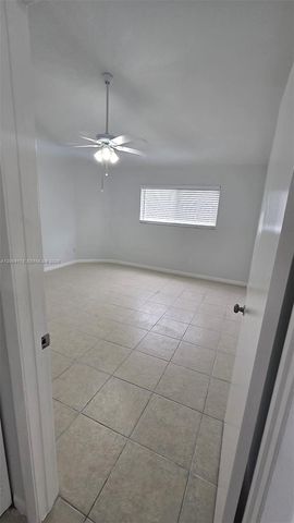 3409 NW 44th St 201, Oakland Park, FL 33309