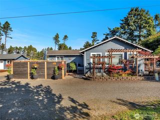 1121 228th Lane, Ocean Park, WA 98640