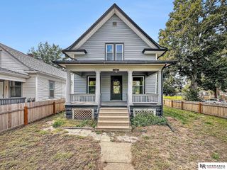 1001 S 6th Street, Lincoln, NE 68508